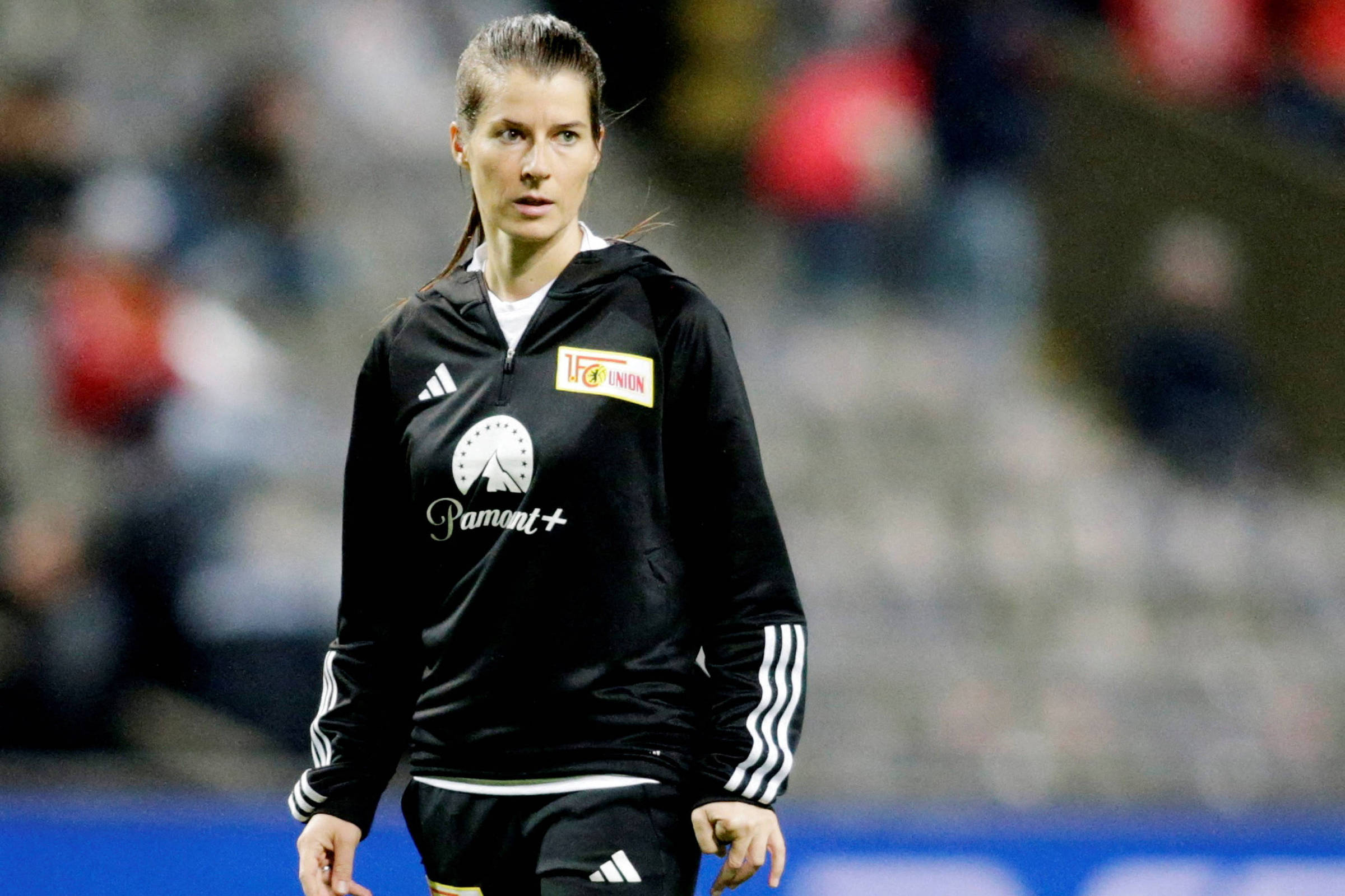 Prancheta tática de futebol com estratégias